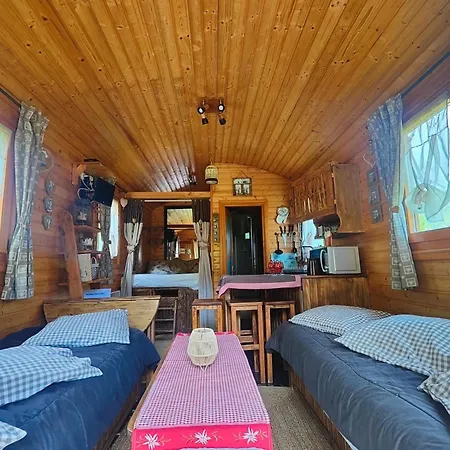 Edelweiss - Reves Douillets Nyaraló